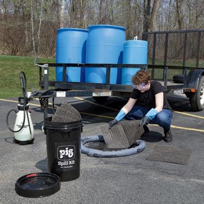 herbicide spill kit PIG® Pesticide Spill Kit in Bucket