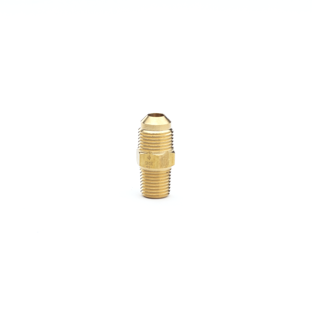 Clemco 01019  Adapter Brass 3/8 hose x 1/4 pipe