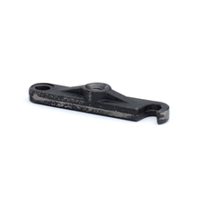 Load image into Gallery viewer, Clemco 02016 Abrasive Trap Cap Lock Bar