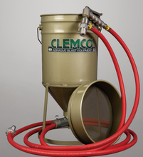 Load image into Gallery viewer, CLEMCO SG-300 Portable Suction Blast Gun w/ Hopper