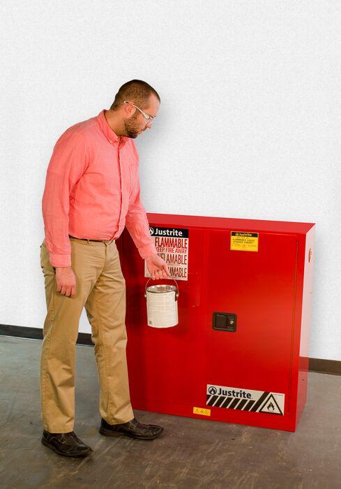 Sure-Grip® EX 30-gal. capacity 35