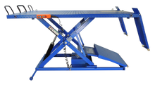 Load image into Gallery viewer, Tuxedo Lifts A-2200IEH-XR Electric / Hydraulic ATV Lift Bench