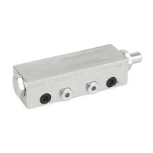 Load image into Gallery viewer, Graco Trabon® MXP Modular Divider Valve with Indicator - MXP-75T - 1.23 cm³ (0.075 in³)