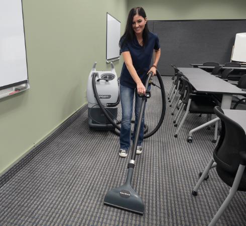Advance ET610™ 100C Portable Carpet Extractors