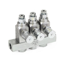 Load image into Gallery viewer, Graco GL-33™ Grease Injector, Carbon Steel, 3 Injector Manifold, 1/8 in. BSPP x 6 mm