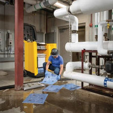 Load image into Gallery viewer, PIG® High Volume Water-Absorbing Spill Kit in Large Spill Cart