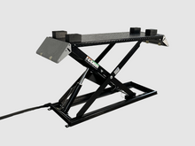 Load image into Gallery viewer, Tuxedo Lifts UF-2500EH-X-BLK Electric / Hydraulic UTV Frame Lift