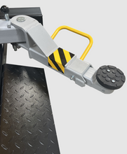 Load image into Gallery viewer, Tuxedo Lifts MSC-6KLP-BLK Mobile Single Column Lift