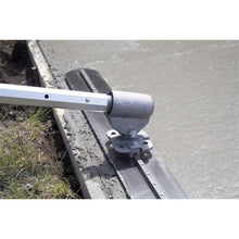 Load image into Gallery viewer, Marshalltown T91 The Twister Bull Float Bracket