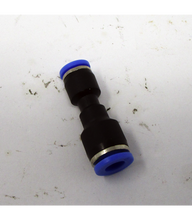 Load image into Gallery viewer, Wilton — General Purpose 4” Jaw Bench Vise with Swivel Base