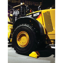 Load image into Gallery viewer, Heavy-Duty Wheel Chock, 65-105 in. Tires, 275 Ton Capacity — image 5 of 7