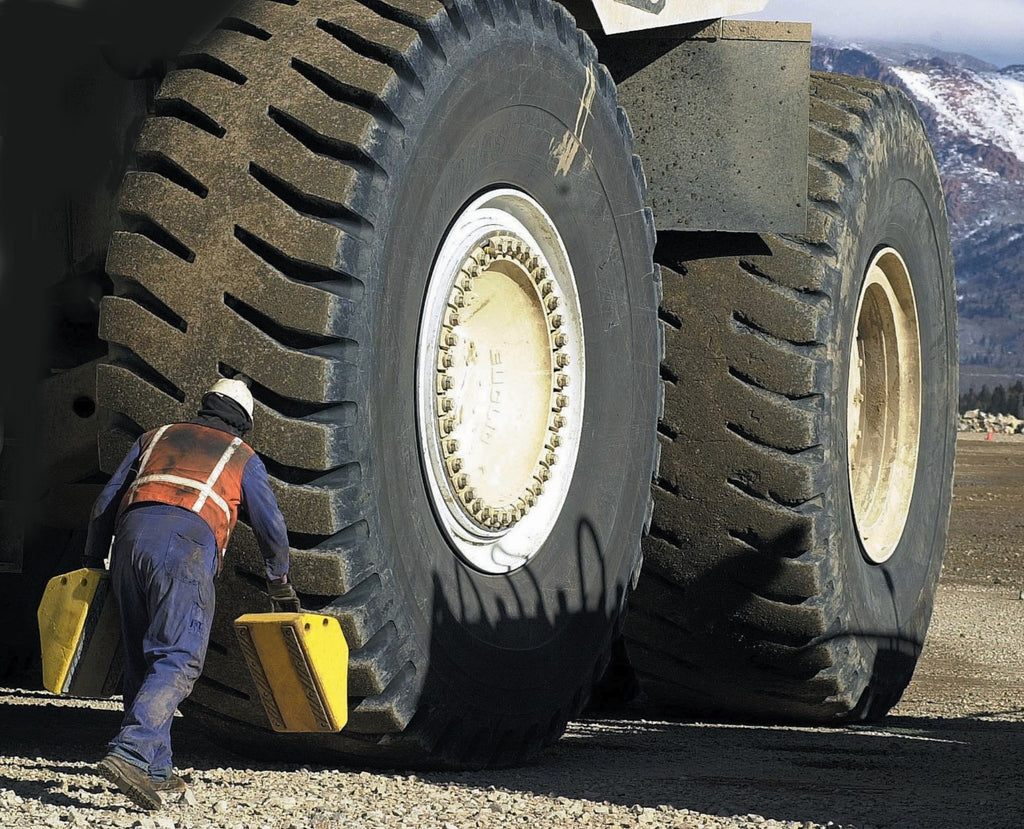 Heavy-Duty Chock, 95-142 in. Tire Dia., 427.5 Ton Capacity - MC3012