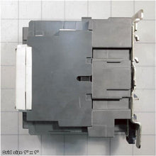 Load image into Gallery viewer, CONTACTOR TELE LC1D40A 220V V1