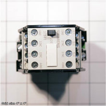 Load image into Gallery viewer, CONTACTOR SIEMENS 22E 24V