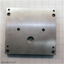Load image into Gallery viewer, FRONT GEARBOX COVER