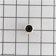 Load image into Gallery viewer, MALE CONNECTOR PT-3/8" X 6MM