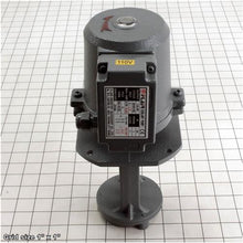Load image into Gallery viewer, COOLANT PUMP ASSEMBLY