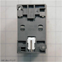 Load image into Gallery viewer, CONTACTOR SIEMENS 3BT40 220V
