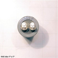 Load image into Gallery viewer, S CAPACITOR 200M 125V 1-5/16 X 2-1/4