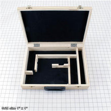 Load image into Gallery viewer, WOODEN CASE