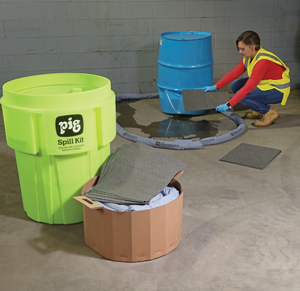 PIG® Spill Kit in 95-Gallon High-Visibility Container