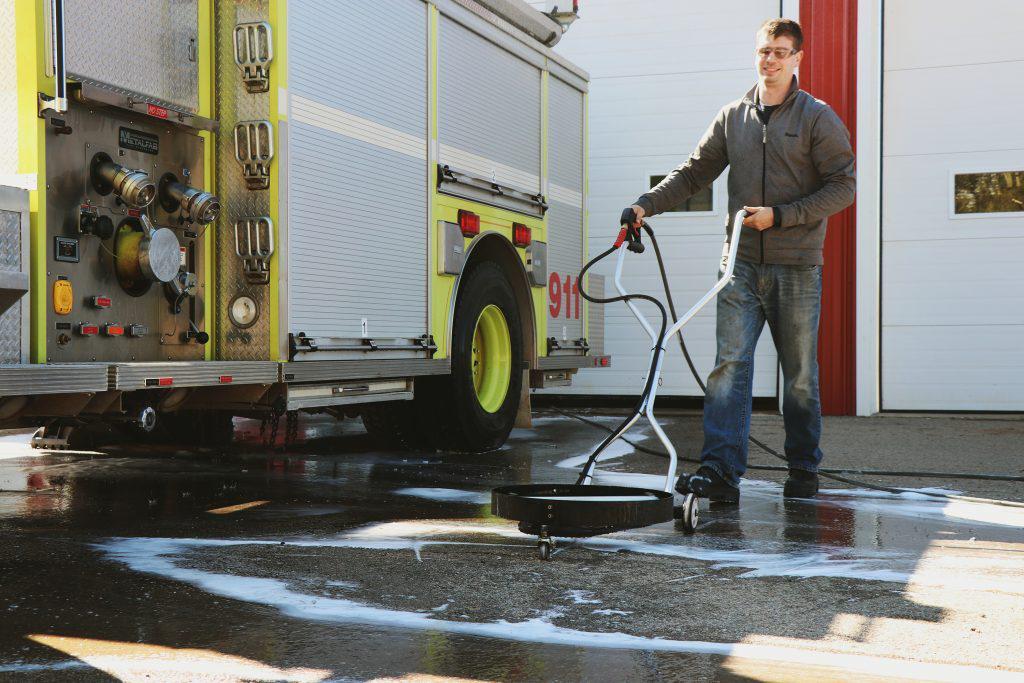 Fireproof Washers Easy-Kleen Firehouse 2400 PSI @ 3.5 GPM Cold Water Electric Pressure W